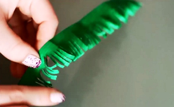 delayem-sosnovuyu-vetku (2)