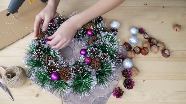 ukrasit-venok-sharikami