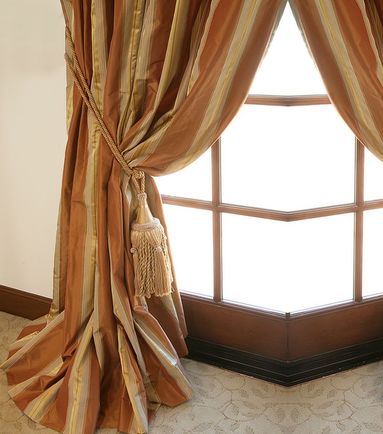 Curtain measurements should extend past the window on each side.