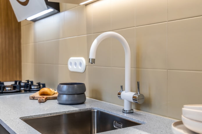 однотонная плитка в бежевом цвете однотонная плитка в бежевом цвете