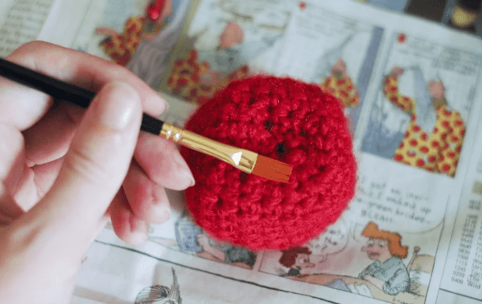 Закрепляем клеем