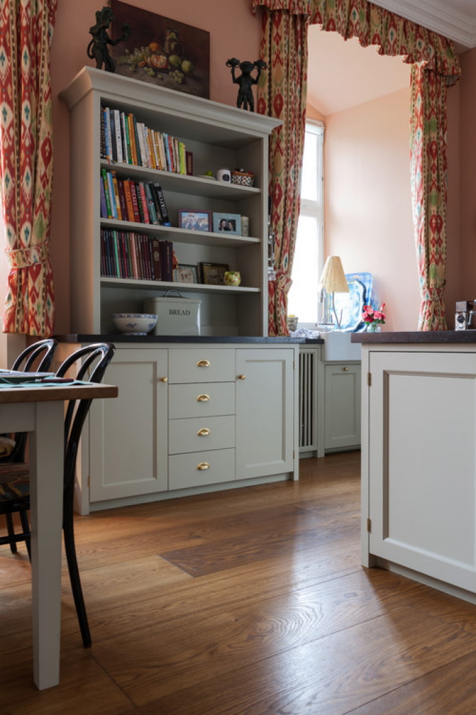 сервант под книги