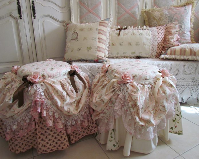 пуфы в стиле шебби-шик