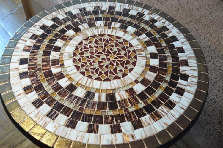 Декор старого стола своими руками - фото и идеи