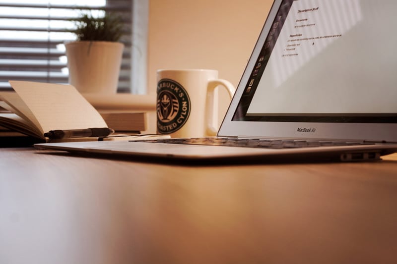 Laptop: Common Mistakes When Writing Business Proposals