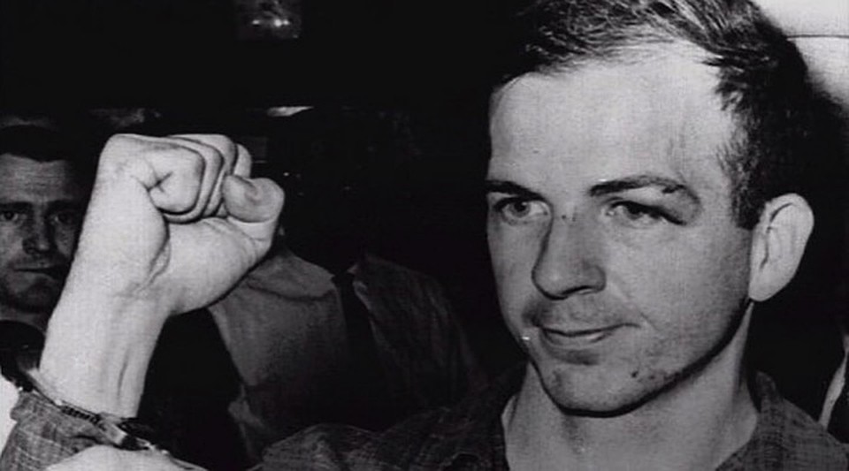 Ли Харви Освальд - человек, сумевший убить президента США. 