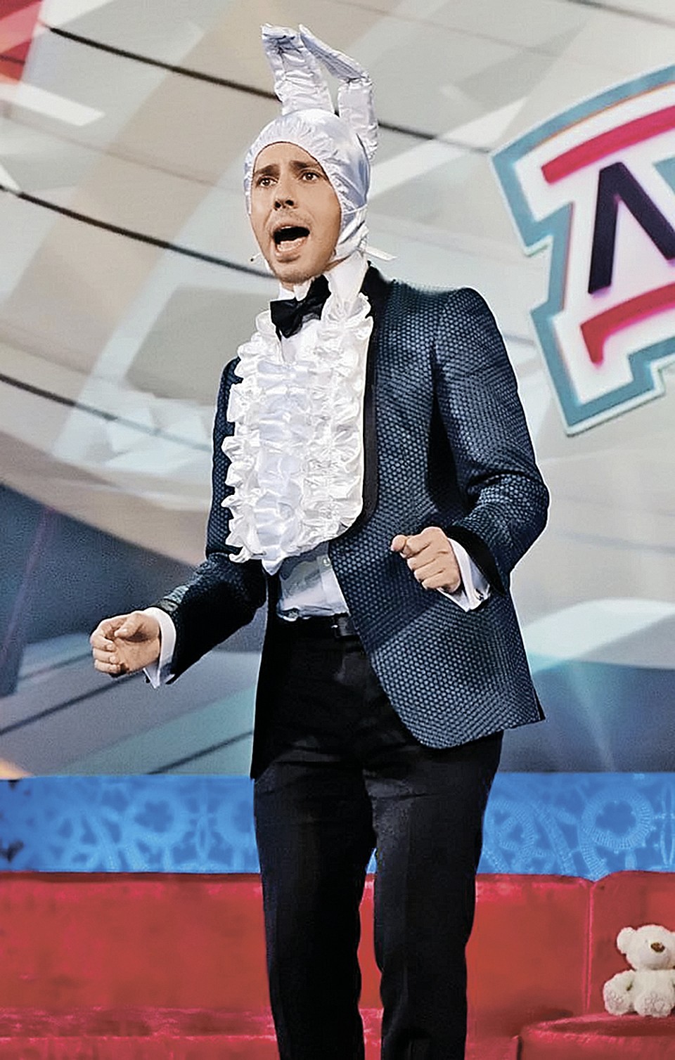 «Муж у меня старичок, заблудившийся в детстве» - такую характеристику дала Максиму Алла Борисовна. 