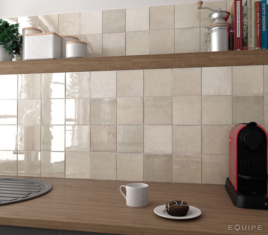 Кухонный фартук из керамической плитки