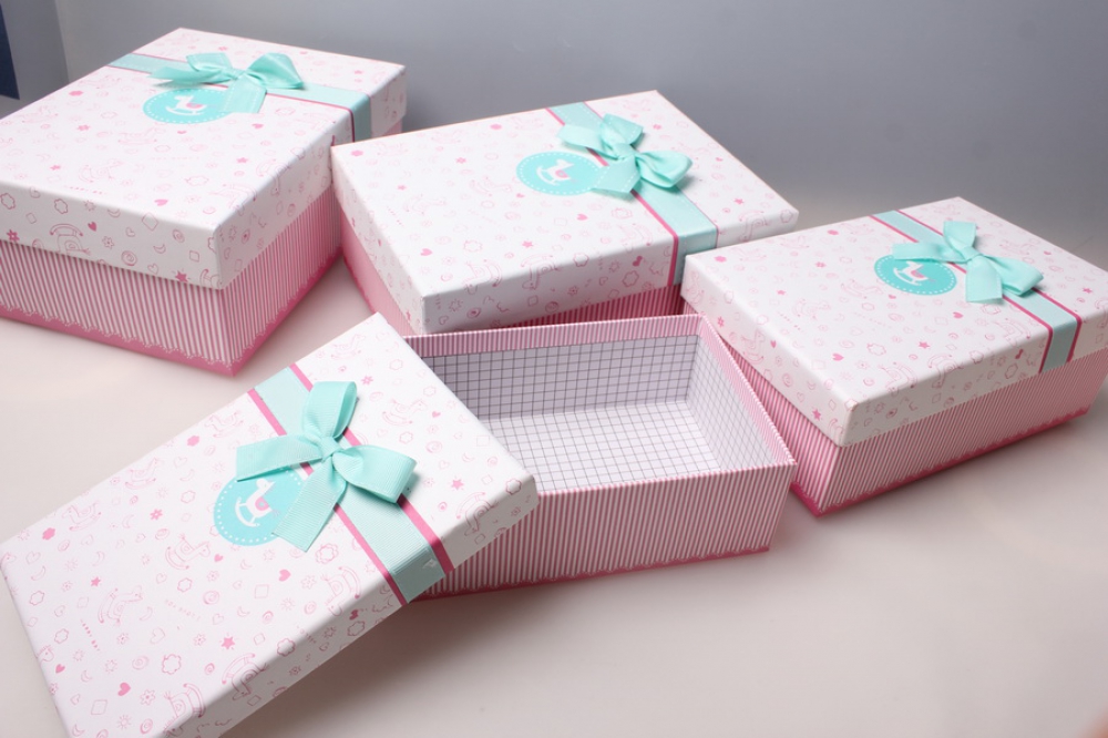 Купить красивые коробку. Коробочка для подарка. Красивые коробки. Подарочные коробки для детей. Красивые коробки для подарков.